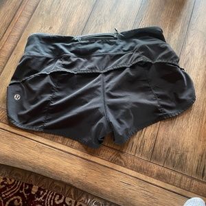 Lulu lemon black  running shorts 2